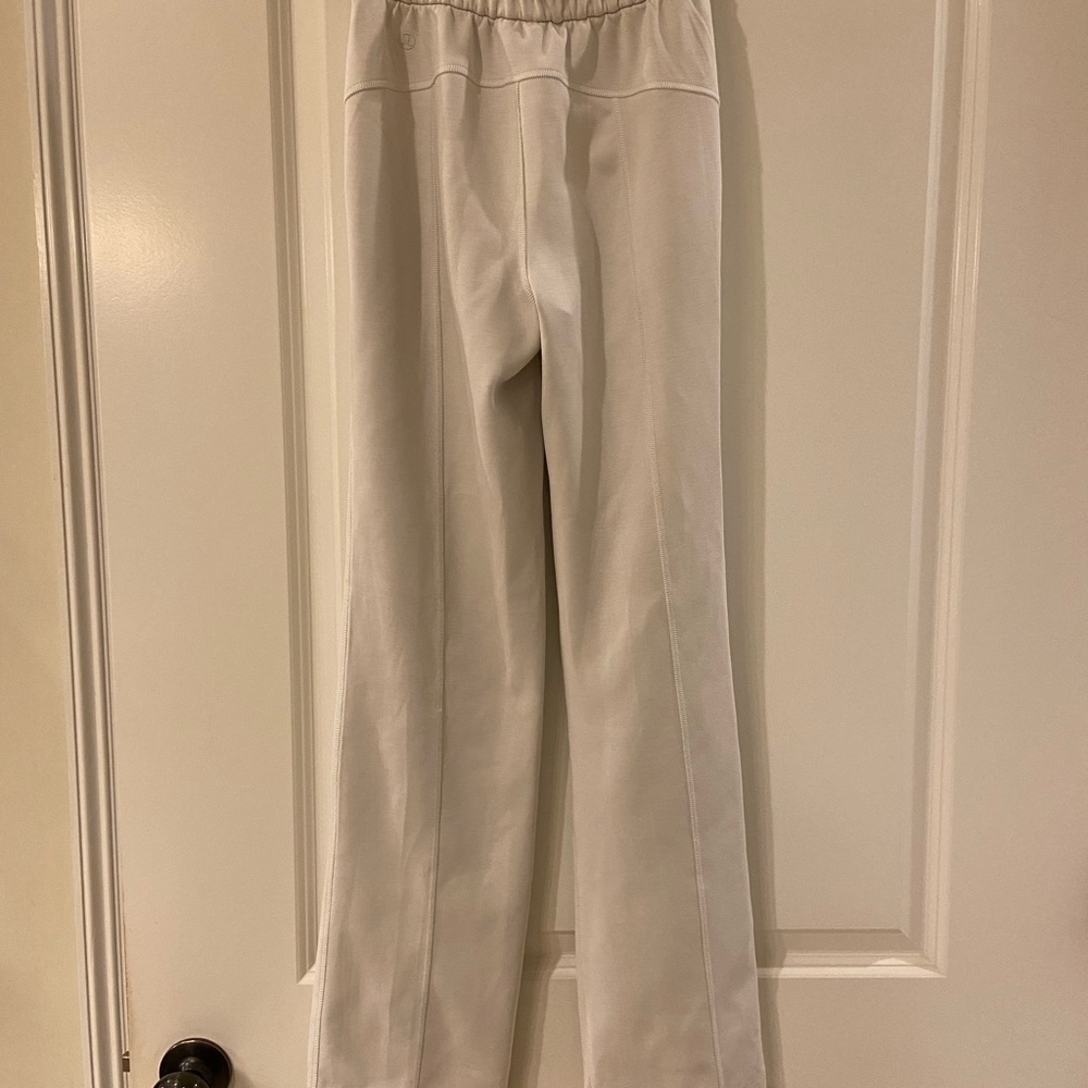 Lululemon Softstream Pants in BONE